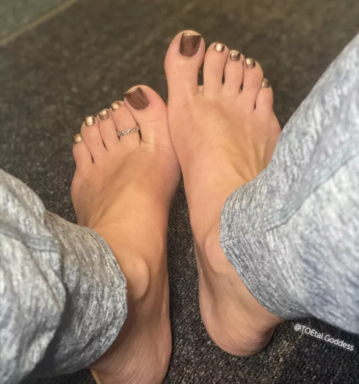 My feet are all yours 😉👣 posted by TOEtal_Goddess