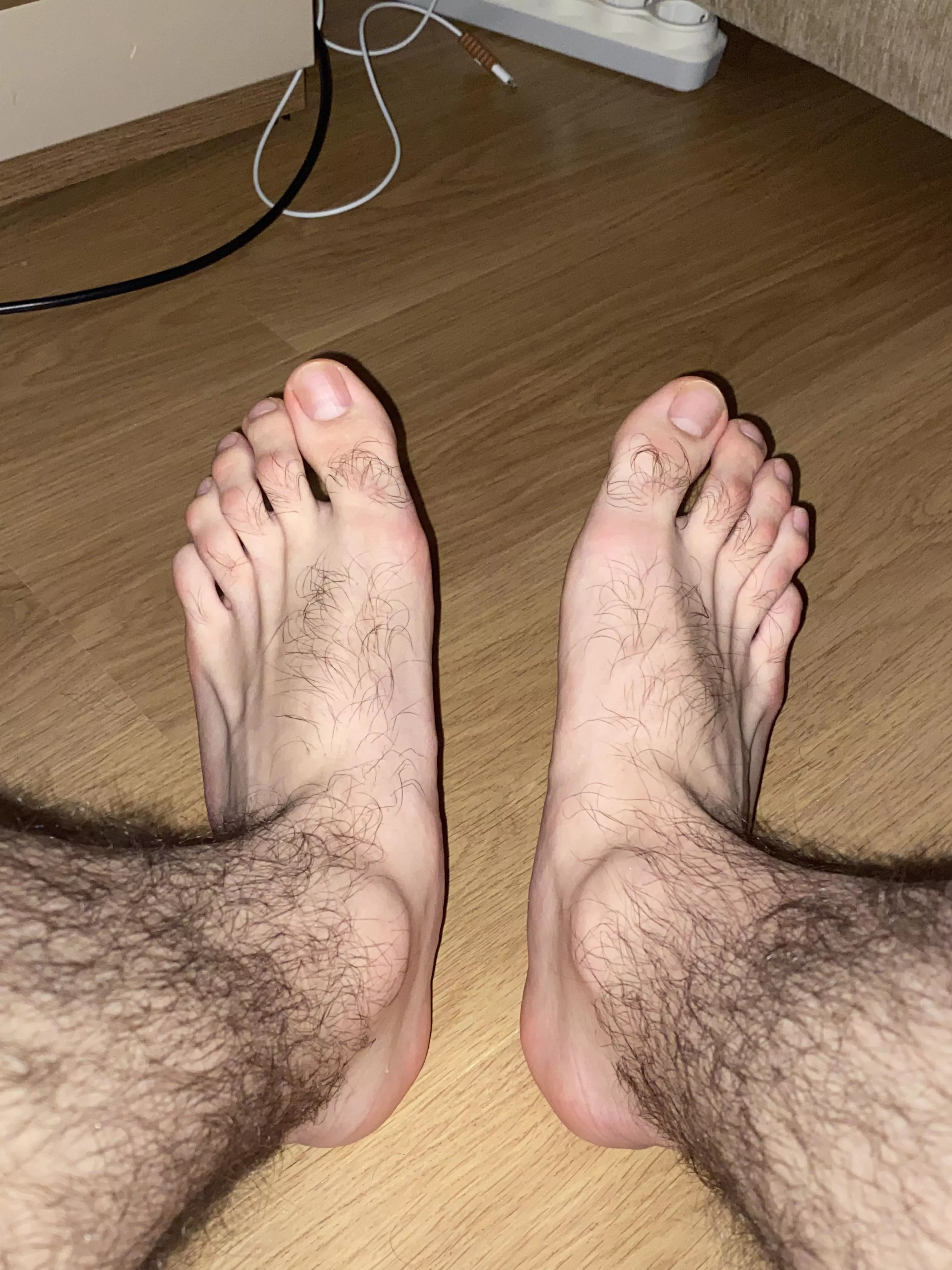 My feet are so hairy and big haha posted by cagatayrb
