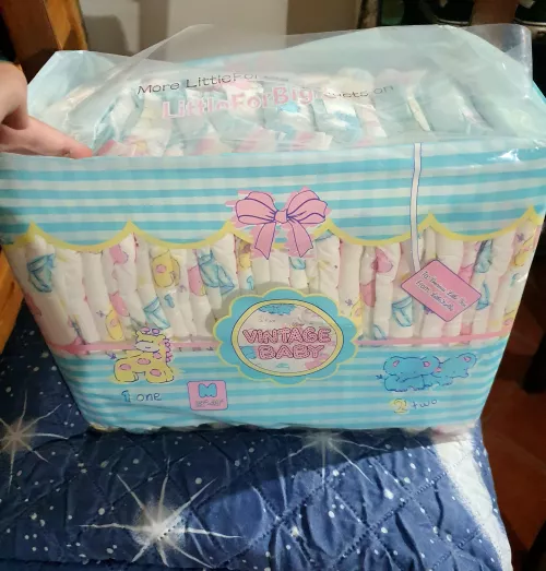 My first ever pack of abdl diapers came in! Was so scared and excited to receive them that I didn't even sleep last night. Now that they're hidden I just need to figure out how to tape them on 😸 by Spooncut