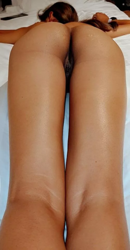 My first post here, I hope this fits the criteria!! [ F]♡[29]♡ by UnderCoverAngel1993