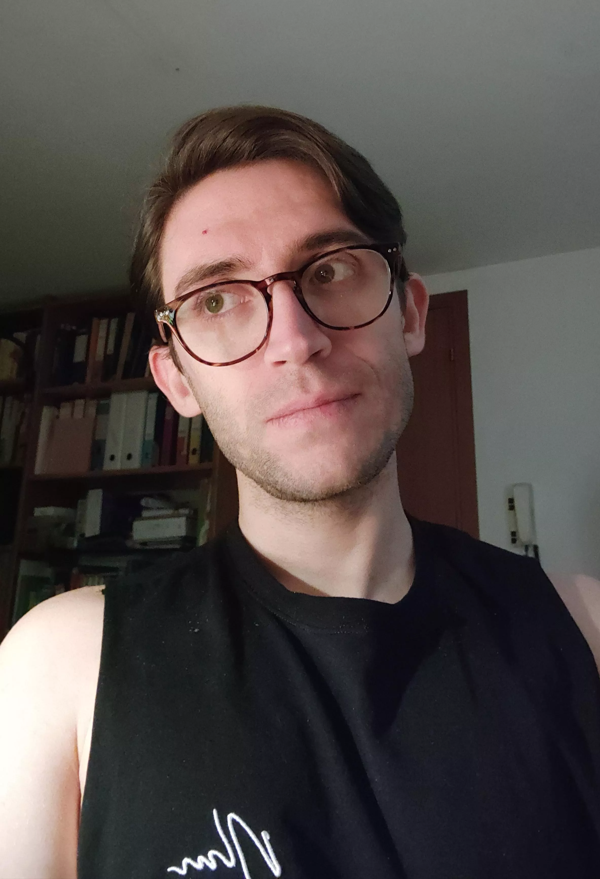 My first post here! I'm a completionist platinum gaymer. 🤭 posted by Fuljido