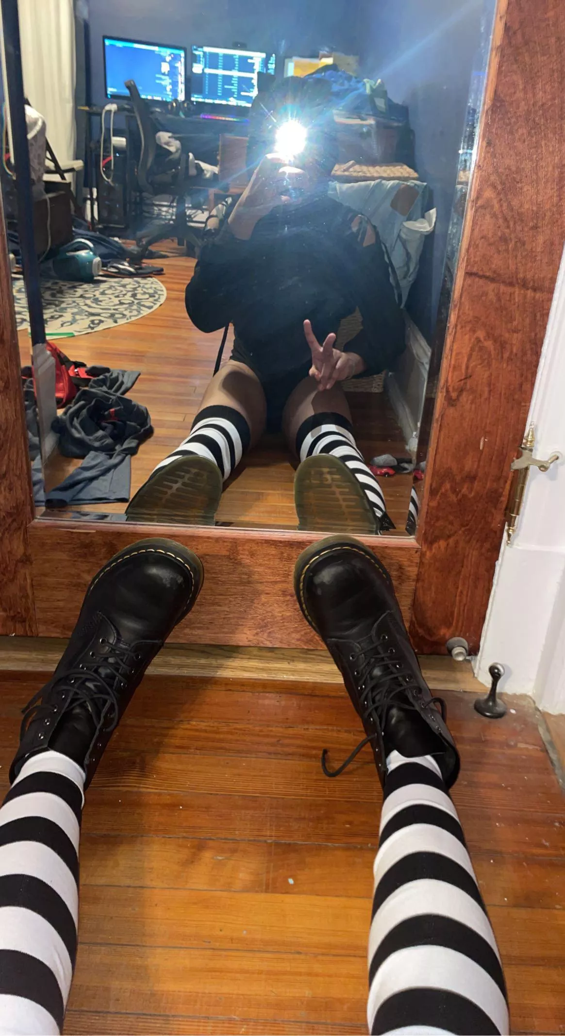 my first post😚plz be nice 🥺 posted by interfaceuser