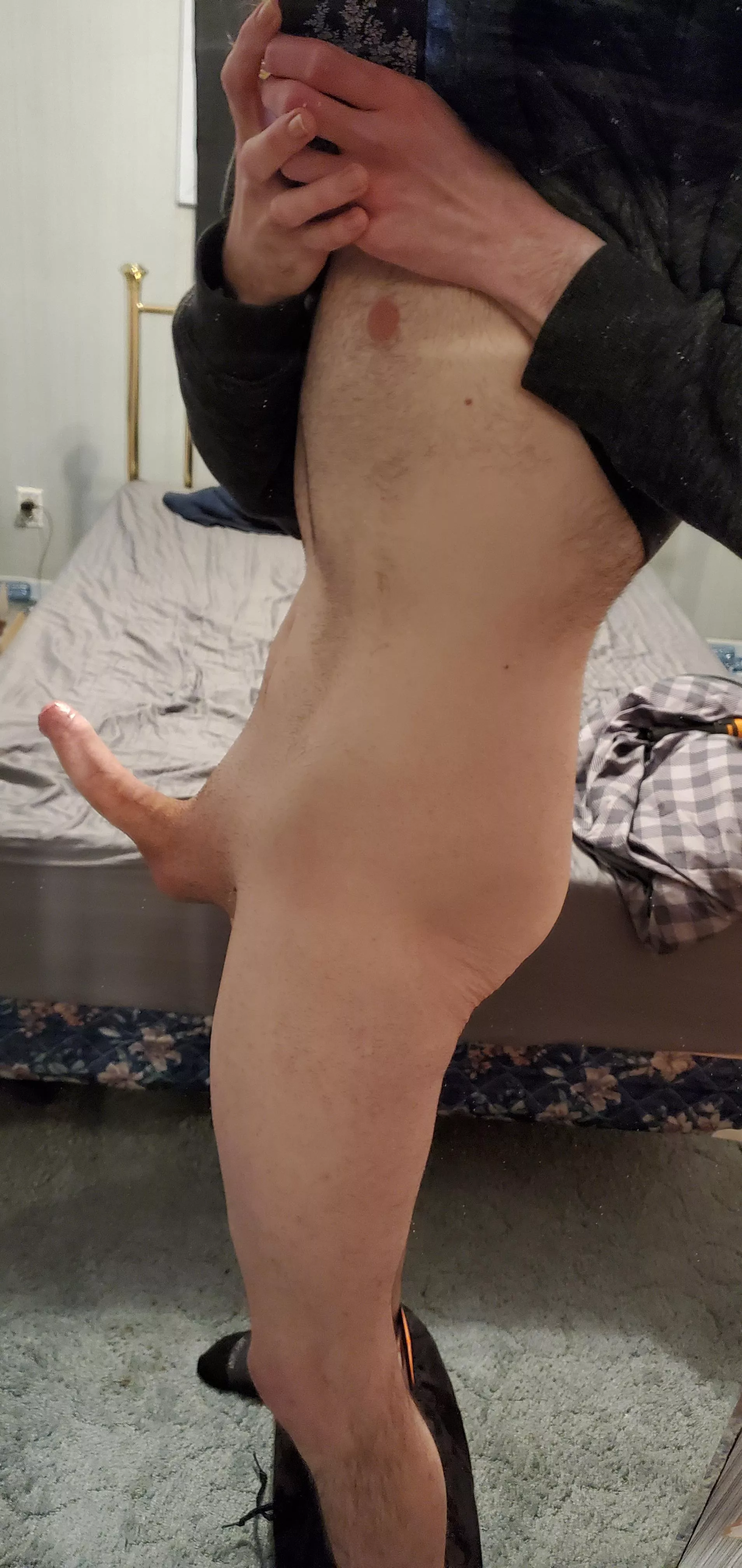 My first time EVER posting a nude online. What do you think? posted by ItsUrFaultSmellyCat