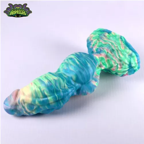 My first toy from strangebedfellas a S/SS tyv :D by Electrical-Ad364