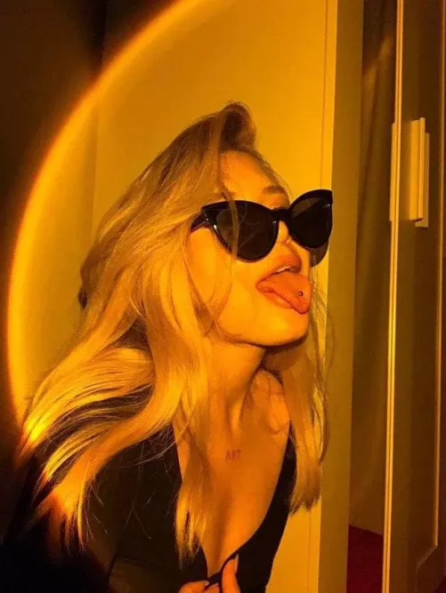 my free Onlyfans in comments 💕take ur friend with u🥵 we're going to have so much fun 😏 my love is enough for both of you💗 I'll suck your dick💋 while your friend fucks my pussy😈 by mismess