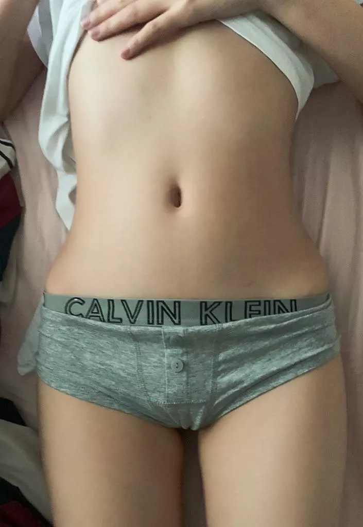 my fresh asian tummy 💗 posted by urshortie