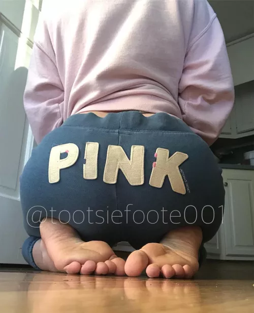 My Friday was just peachy, how about yours? 😜 by tootsiefoote001