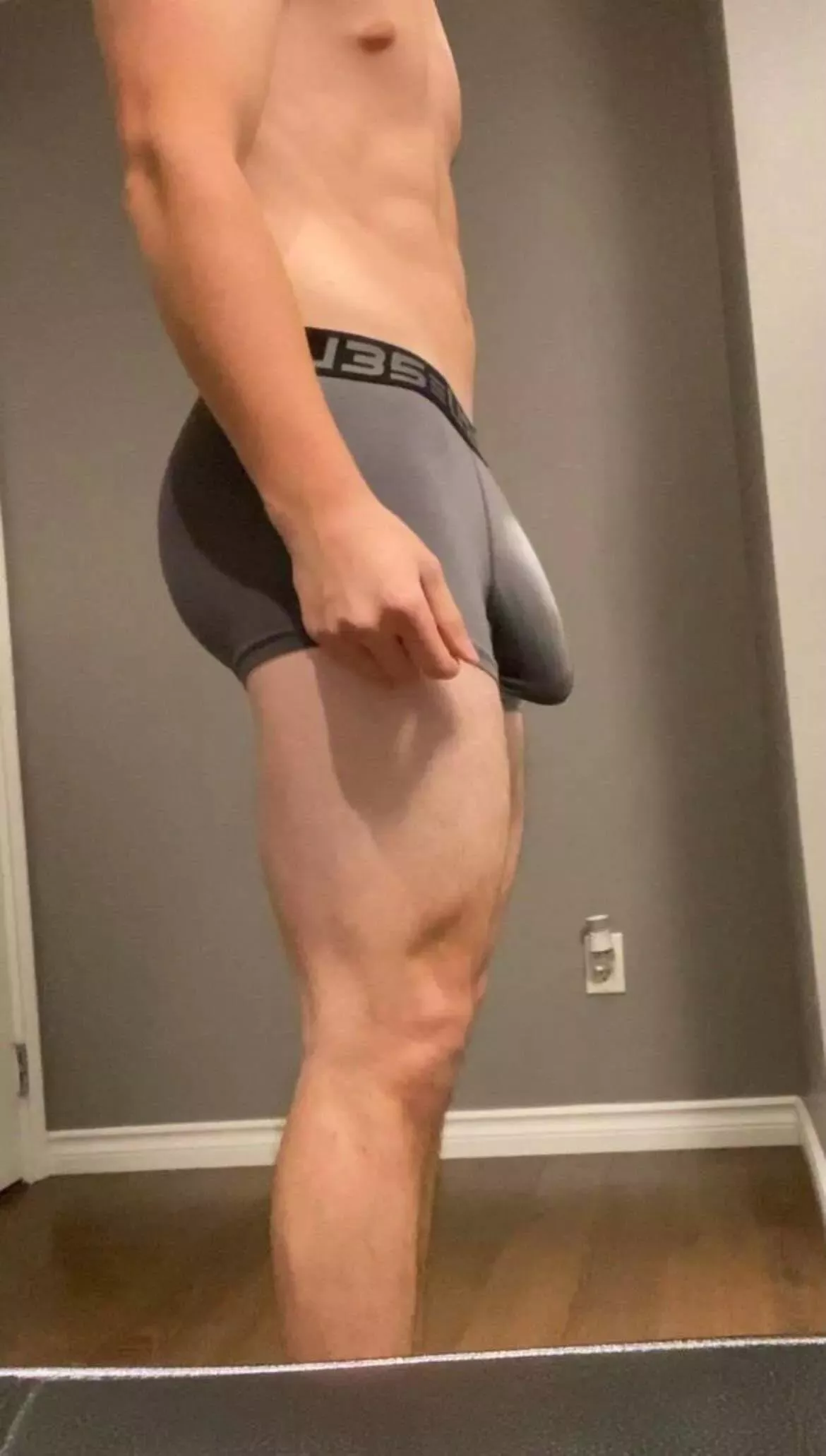 My friend asked me to post for him…show him support to create an account guys 🍆 posted by lolotm25