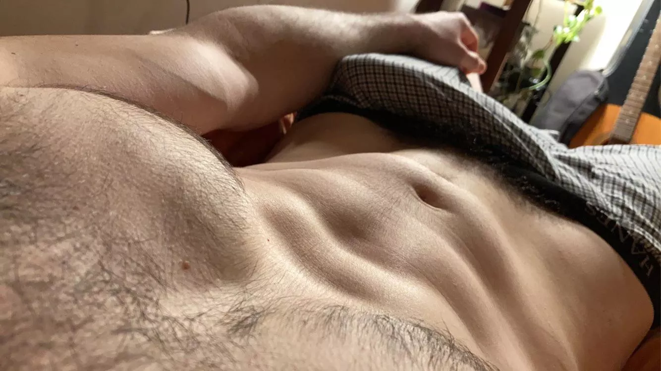 My friend has me so fucking hard tonight 🤤 posted by swoshyswo