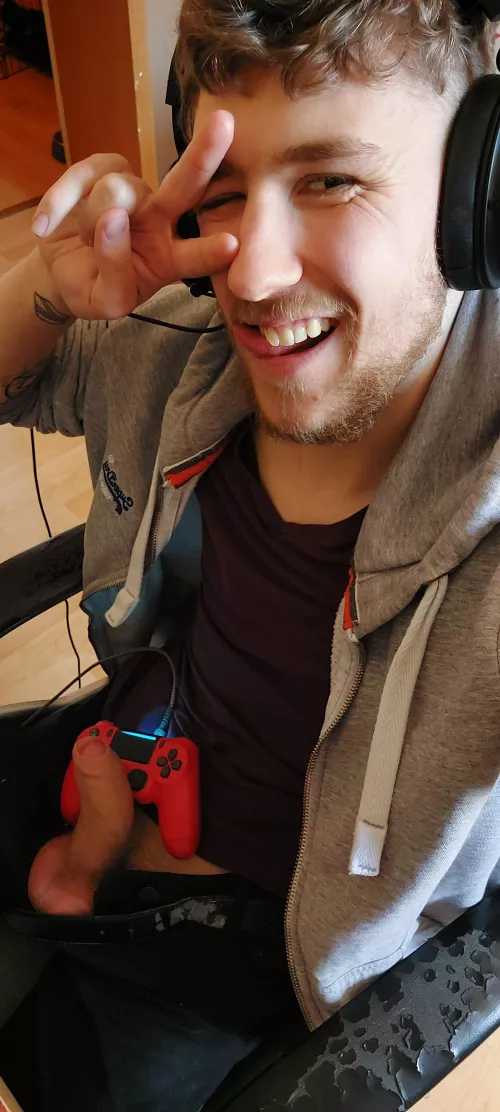 [M]y friends have no idea I'm posting while we play! by AltLostSoul