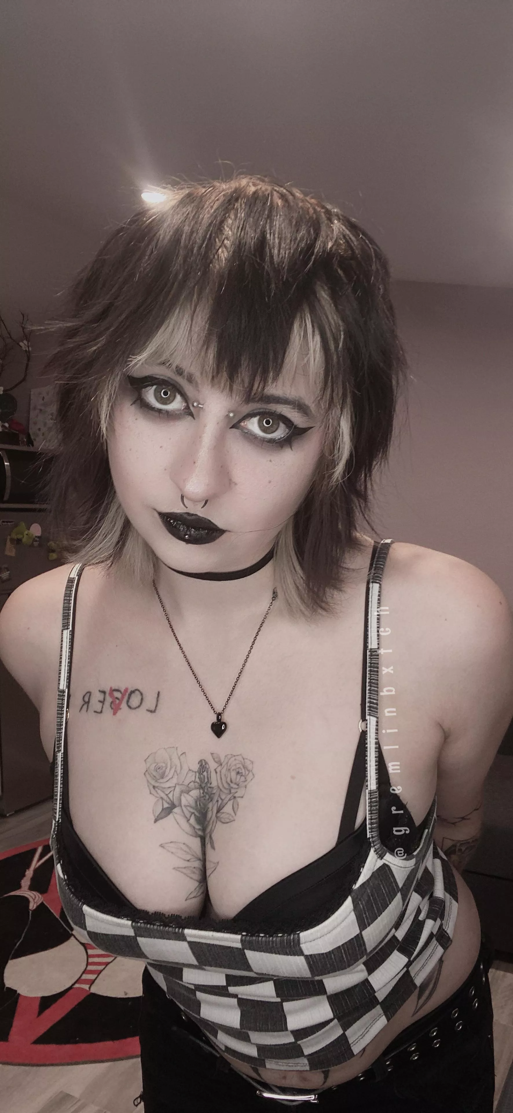 My friends said I give cruella vibes posted by cumbunii