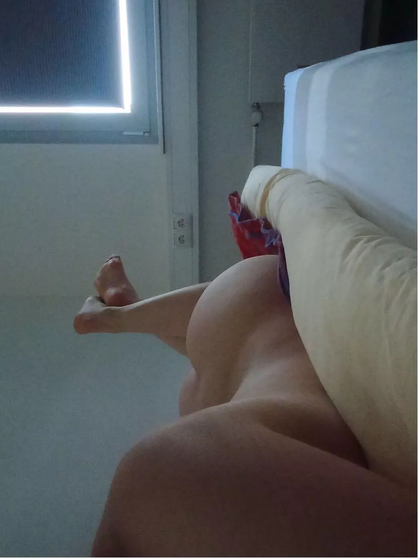 My Girl (F23) waiting for us posted by WeeklyFrosting3235