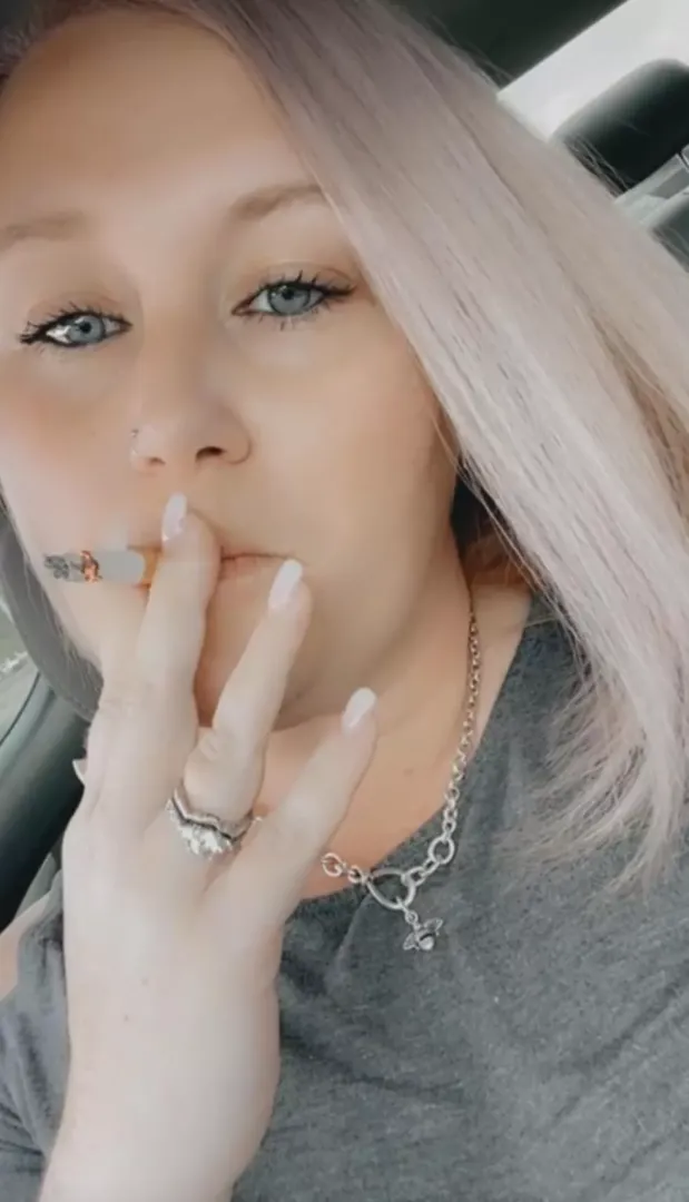 My girl loves to tease me on her work break 🥵🥵 posted by smhalb01