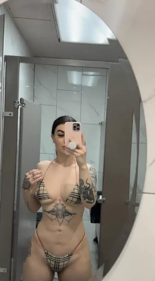 My girlfriend used to be so sexually attracted to me and horny all the time for me and my dick. Now she’s gone days ignoring me and my calls and never tries to hangout or fuck anymore I feel like cuckolding caused this what do you think? by irinican