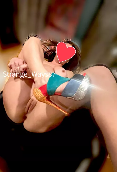 My go to outfit… do you like it?💋 by Strange_Ways87