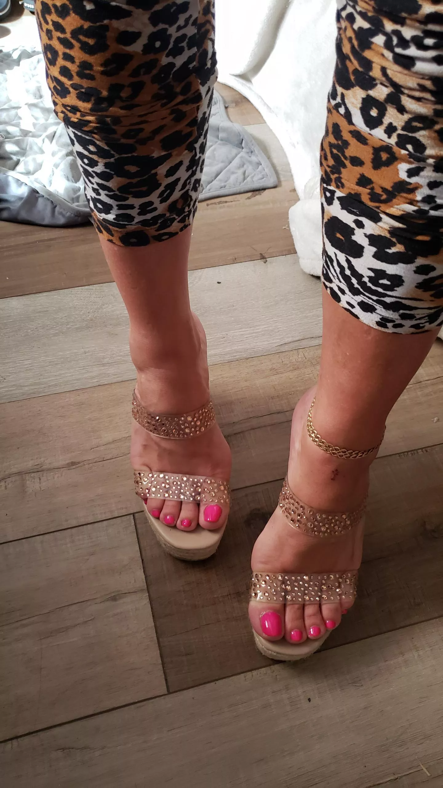 My goodness, these shoes with this color! 💕 posted by Intelligent-Drink632