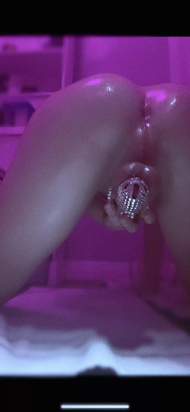 my guiche is so poofy :’) ☁️ posted by pinkglossamer