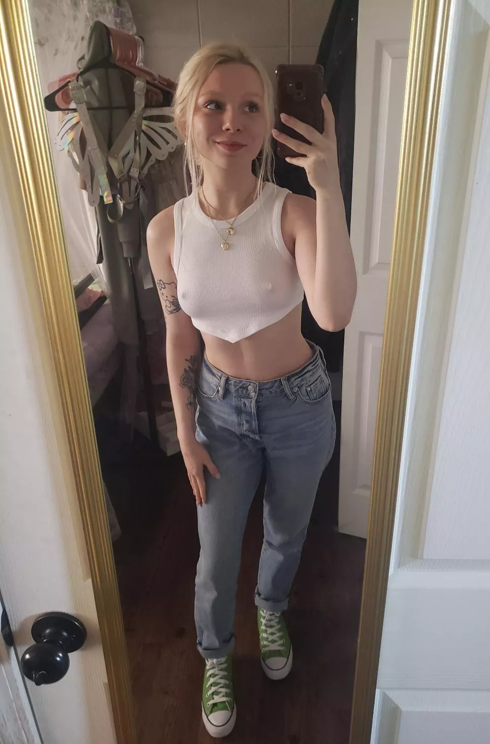 My hard nipples are an essential part of my outfit posted by averiroselyn