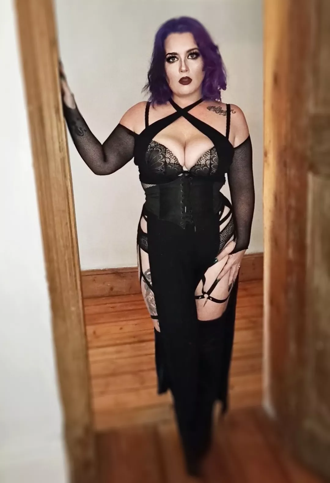 My height might be 5'2 but my attitude is 6'3 posted by Kitty_D