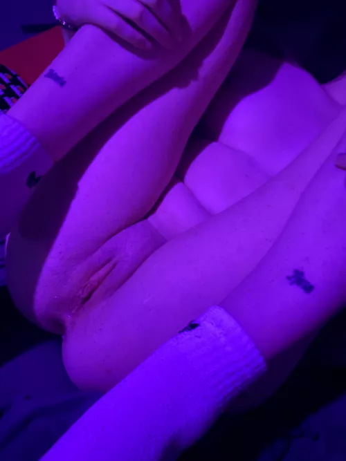 My holes are all I’m good for (20f) by Useful-Bluebird3523