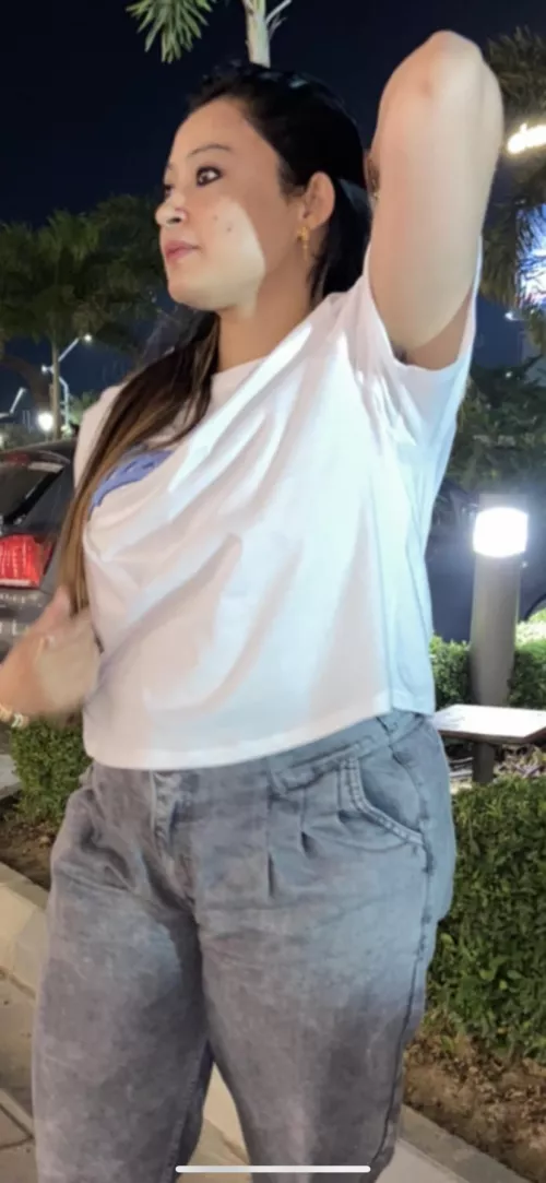 My irl aunt’s hairy smelly armpit🤤 👅 💦 by Secret-Ad-9195