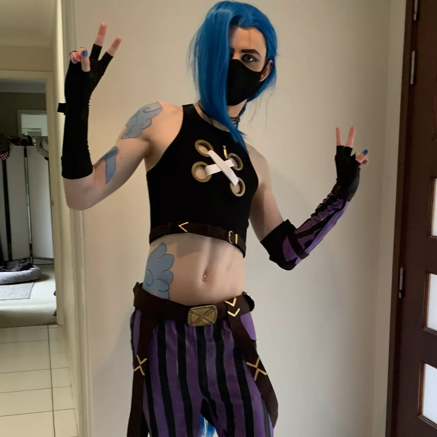 My jinx cosplay posted by wolffie99