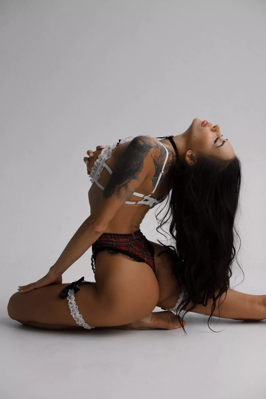 My juicy ass for you posted by PaleChina