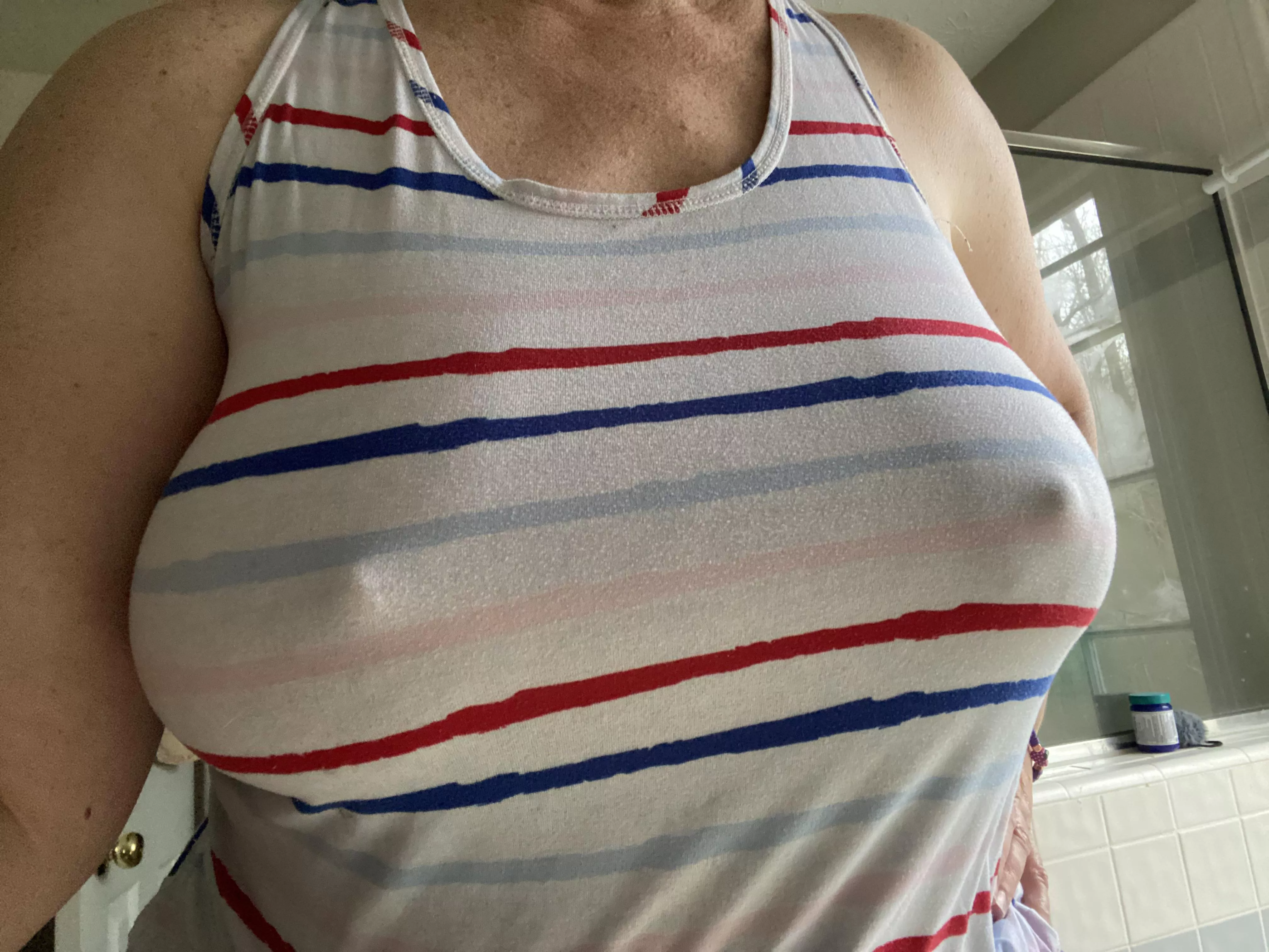 My kitty needs a hug or two or three. It’s chilly! posted by icthus_medicus