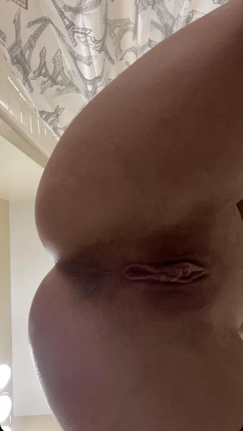 My lil outie by NashvilleBull3