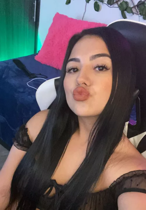 My Lips are PERFECT for BWC!!! by Juana_dirt_sanchez