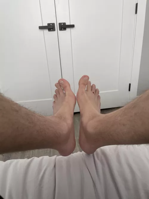 My lovely toes for you! by ShrekAndDonkeyKong