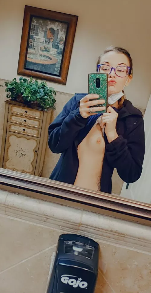 My male nurses are always hitting on me. I think they know im posting all the time here. by CPLNew2ThisScene