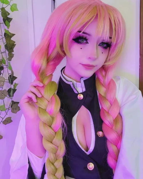 My Mitsuri Kanroji cosplay! by SkyeSummersX