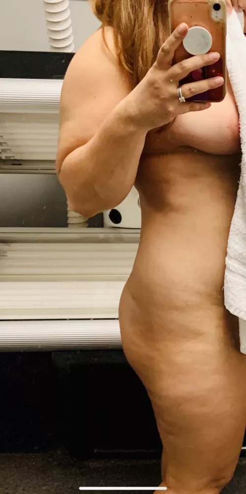 My mom bod. Eeeks! 39 by Educational-View-169