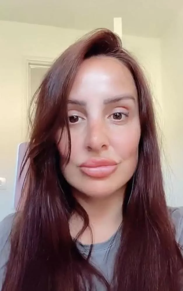 My mommy’s lips are built for cock posted by BIGDWGUY