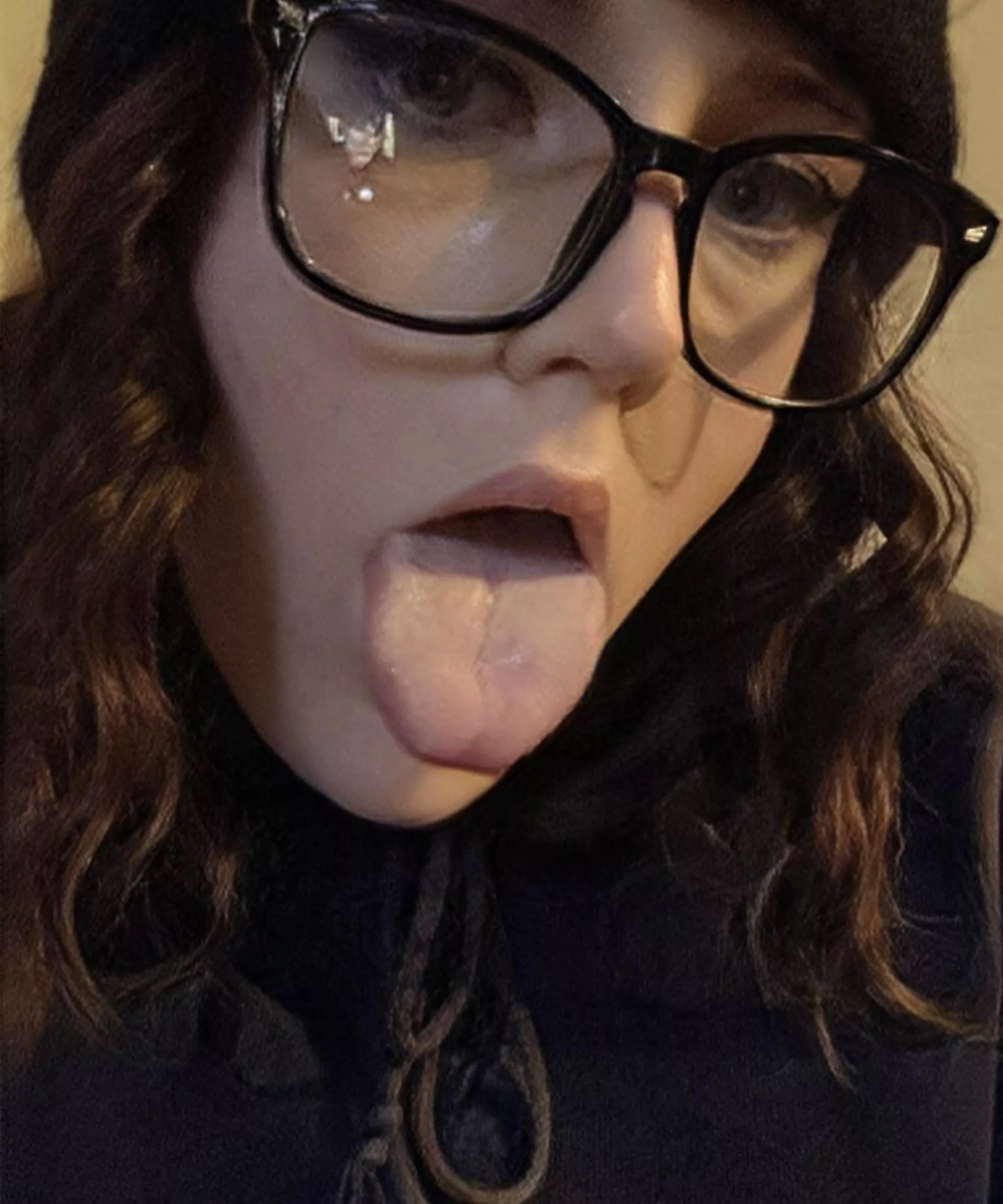 My mouth is small but we could make it fit posted by Smolllgal