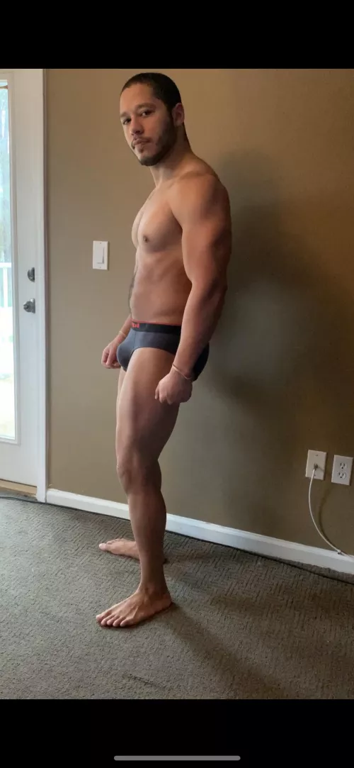 My muscles need worshipping by GRayner28