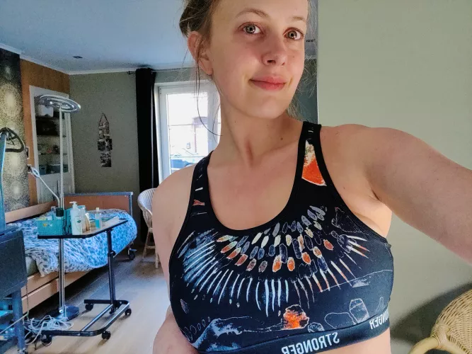 my name is lilou i am 22 years old and i am from brussels my onlyfan is reduced don't hesitate to go see my bio by Liloubx