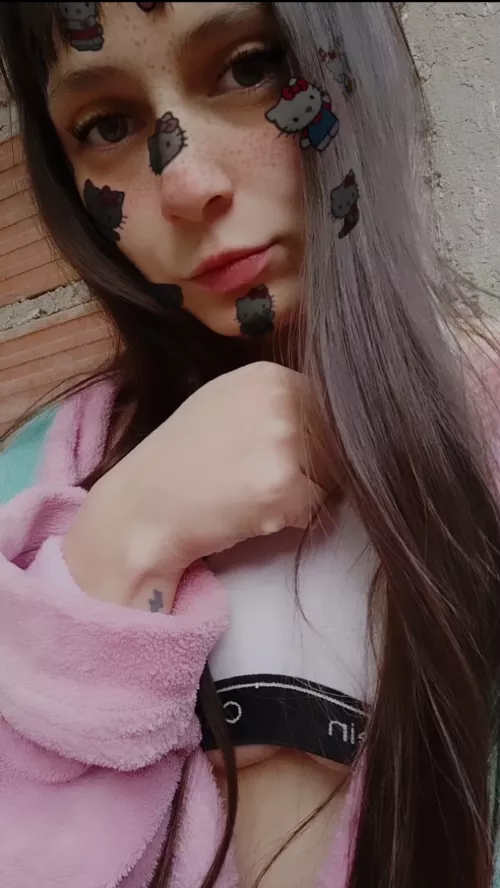 My name is Nela 🍭 I'm 22 years old. by nelanto