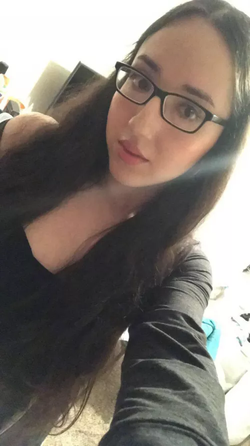 My names Luna :) what’s yours? by LunaStClaire