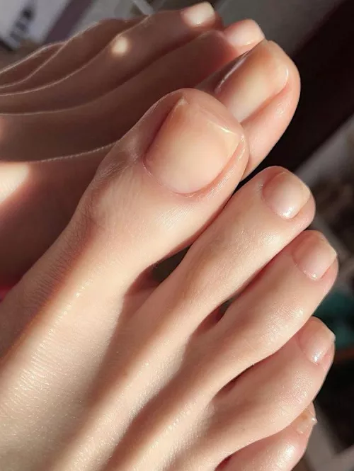 my natural feet ❤️ by Im_nina