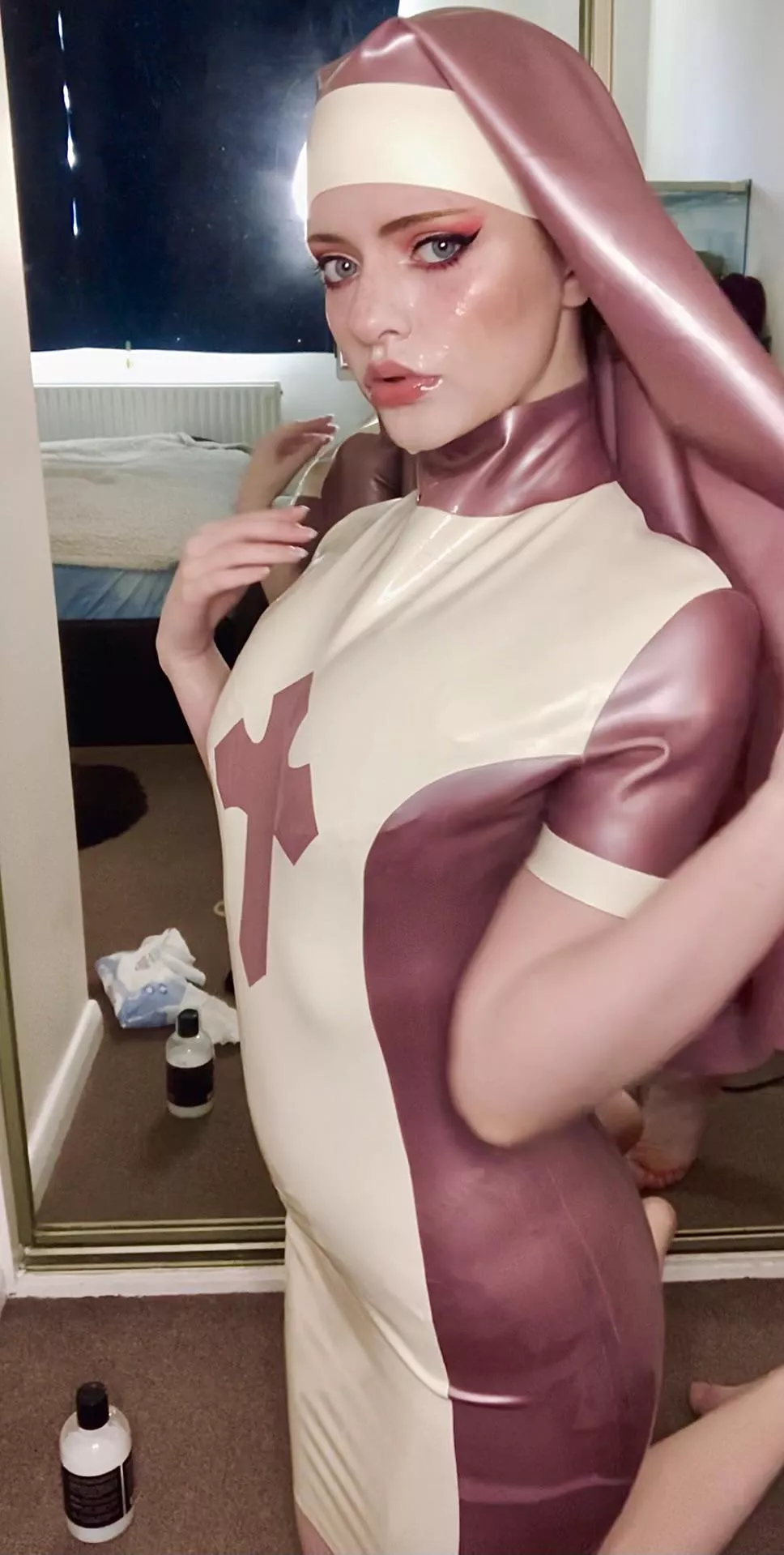 My new latex nun dress from westwardbound, I might be covered in cum lube too…. Just adds to the shine! 🤣😳❤️ posted by Snowcrazyfrenzy