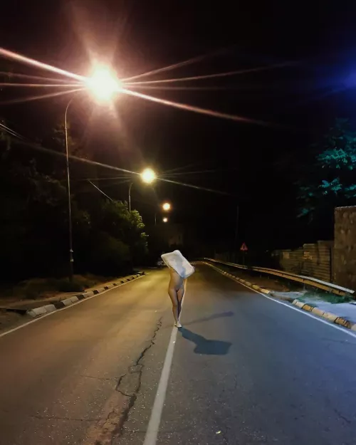 My night walks [F] by cutefoxysw