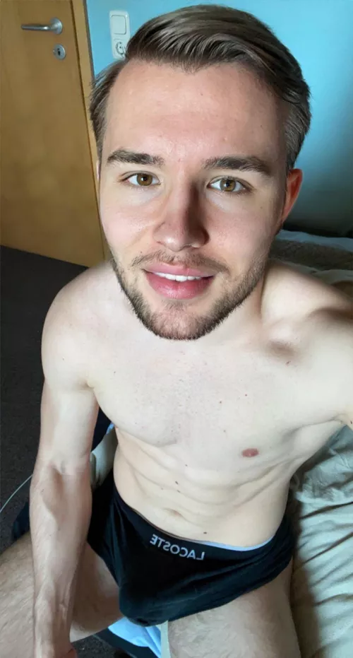 My niples are the controller by blondboyjan