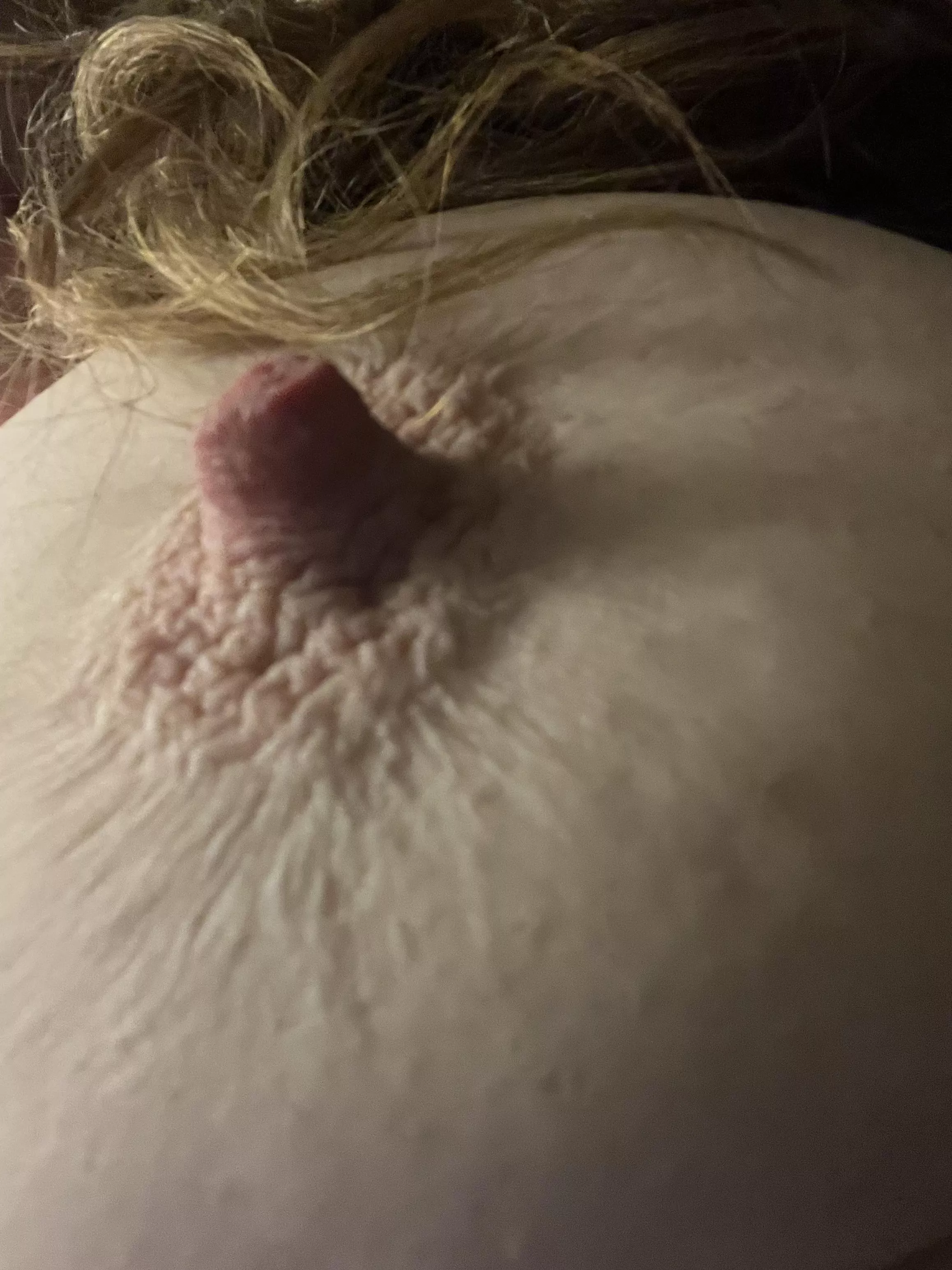 My nips need to be sucked on 💚💚💚 posted by ambam22