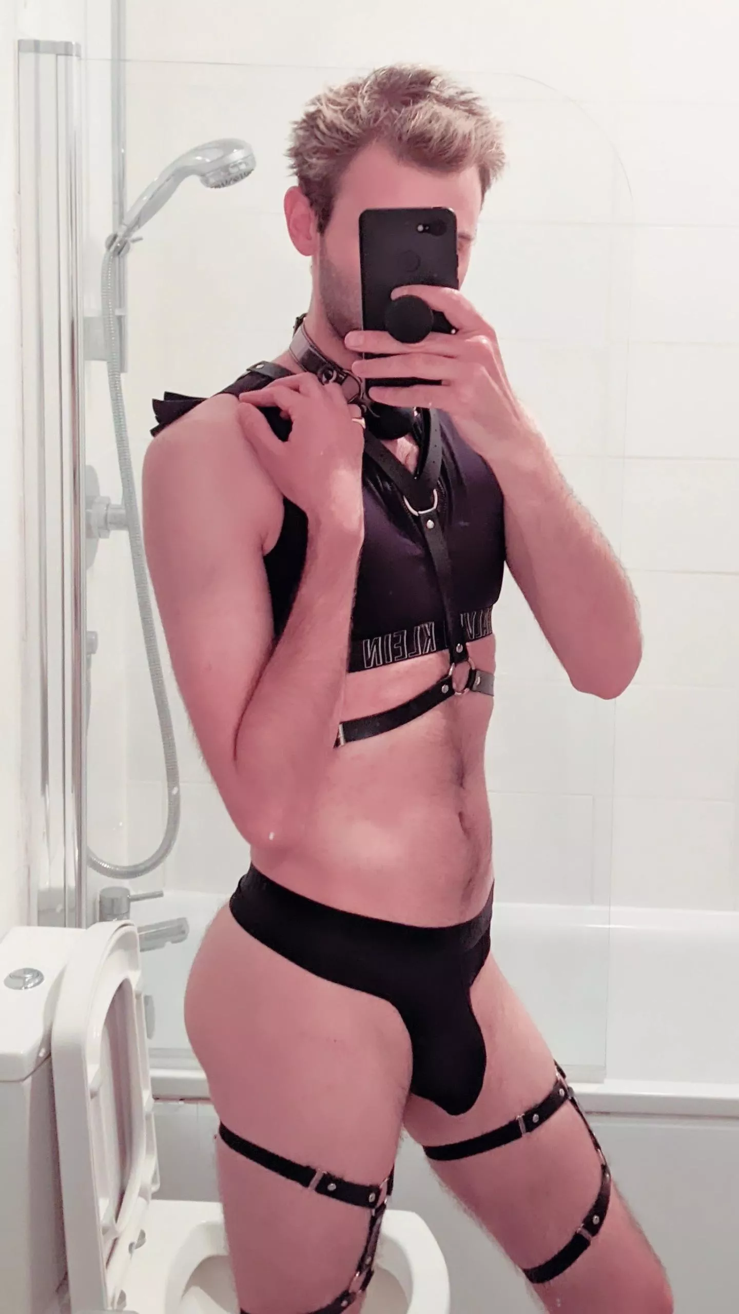my outfit for the fetish club is finally ready! I can't help but getting a little hard thinking about what's in store when I go! posted by Byronssnaps