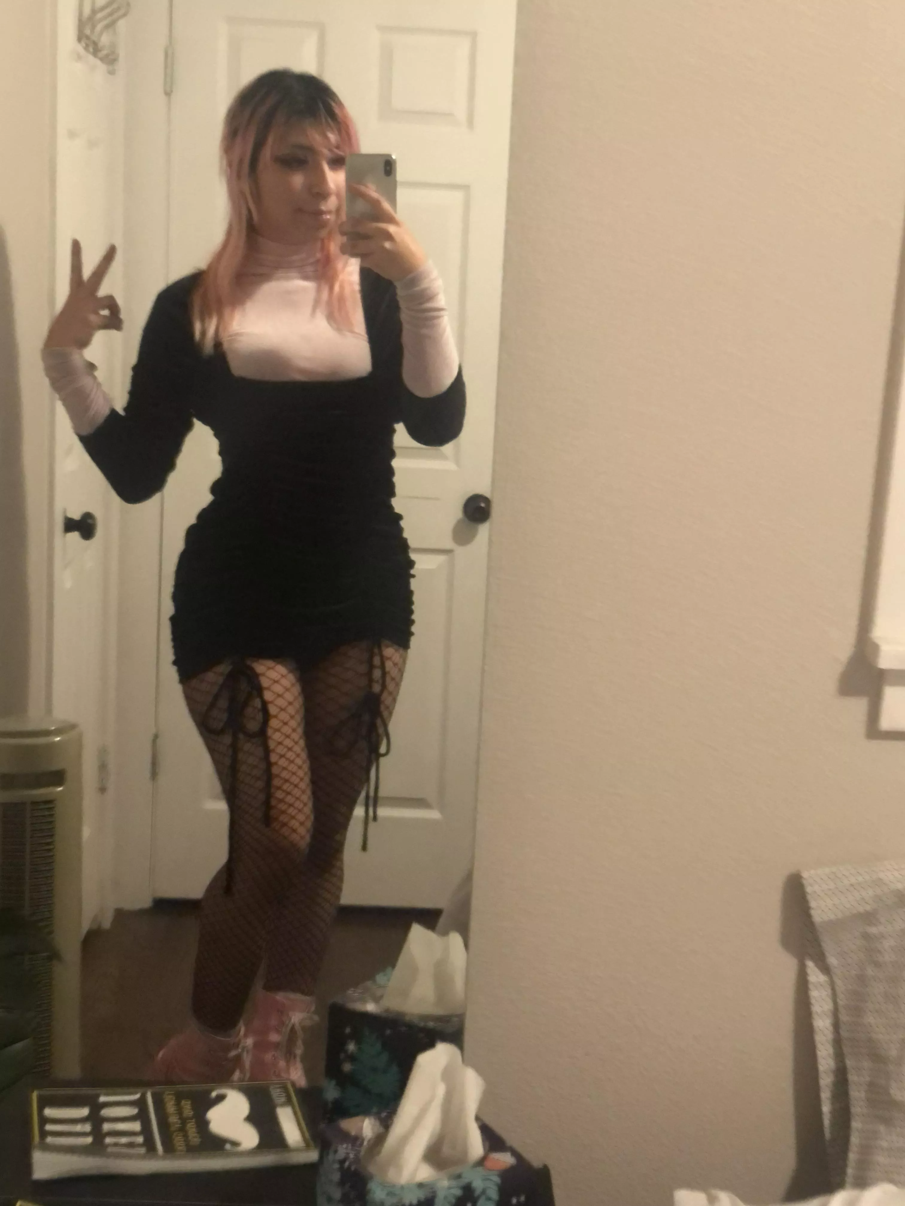 my outfit last night ^w^ posted by xheartcore