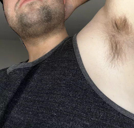 My pits need some lovin’ 😜 any takers? by bjk0494