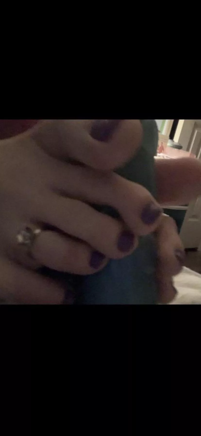 My purple toes😍 posted by Twinkletoes77777