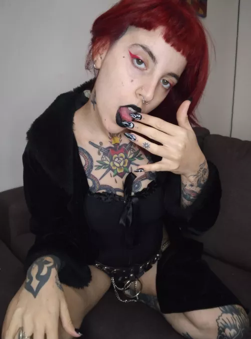 My red mkup😈 by mistresswicka